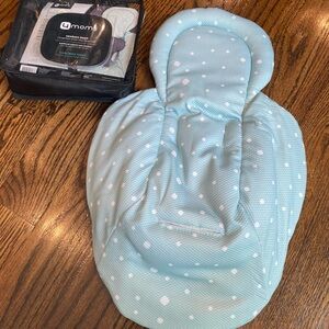NWT 4moms MamaRoo Infant Insert in Light Blue with White Polka Dots